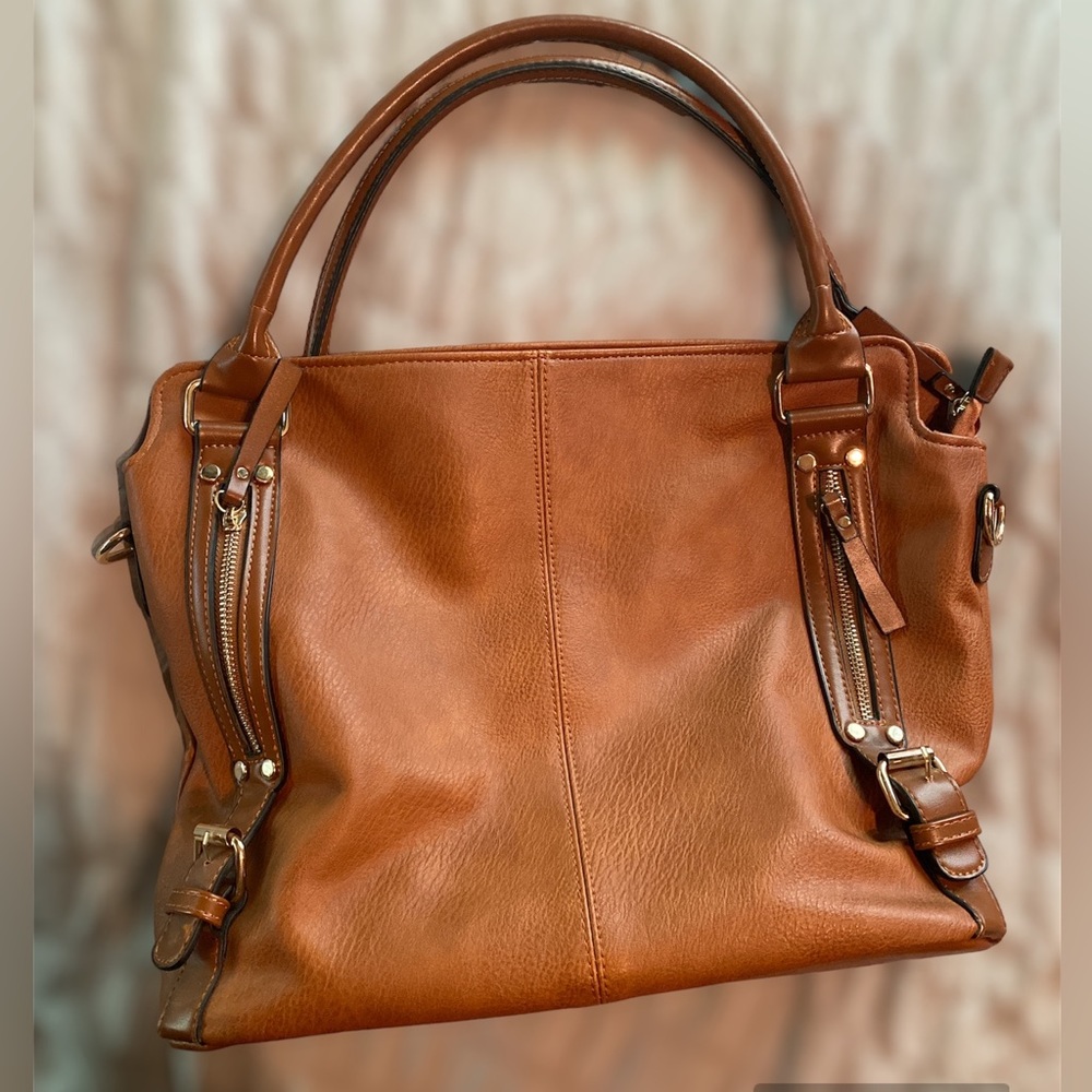 Like new purse
